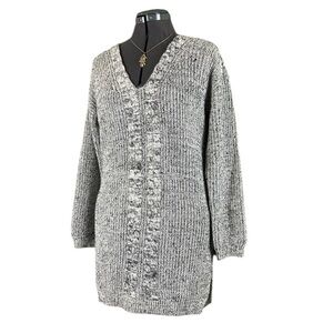 Relaxed V Neck Cable Knit Tunic Sweater